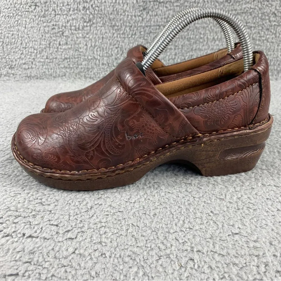 BOC BORN O Concept Womens 8.5 W Clogs Tooled Leather Floral Prints Shoes Brown - Picture 5 of 15
